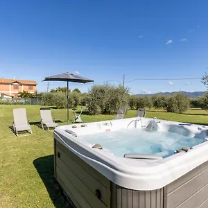 Casa vacanze Con Jacuzzi, Cortona